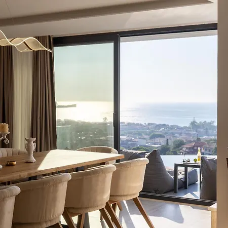 别墅 H&h Point Luxury Sea View With Private Pool